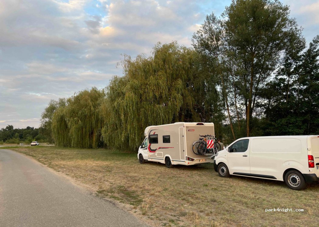(42160) Andrézieux-Bouthéon - Chemin des Filles — foto 3