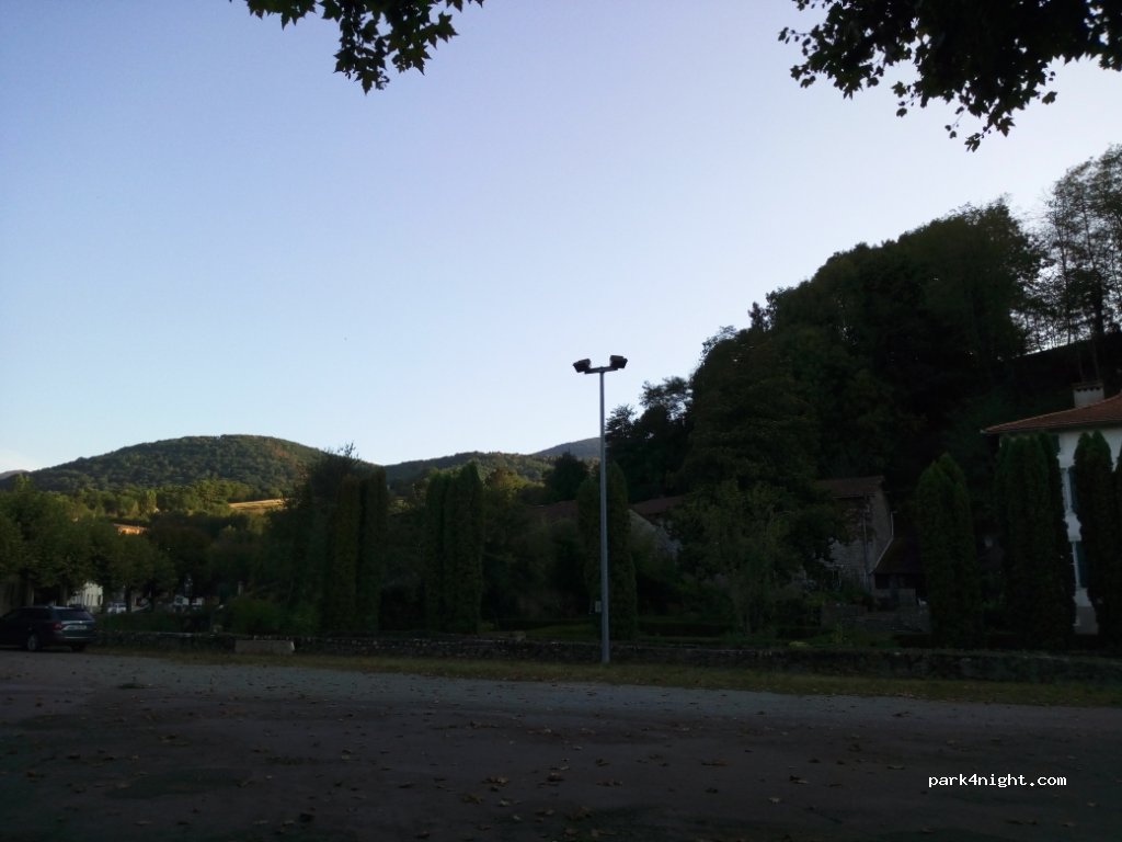 (09160) Prat-Bonrepaux - 1 Allée de la République — foto