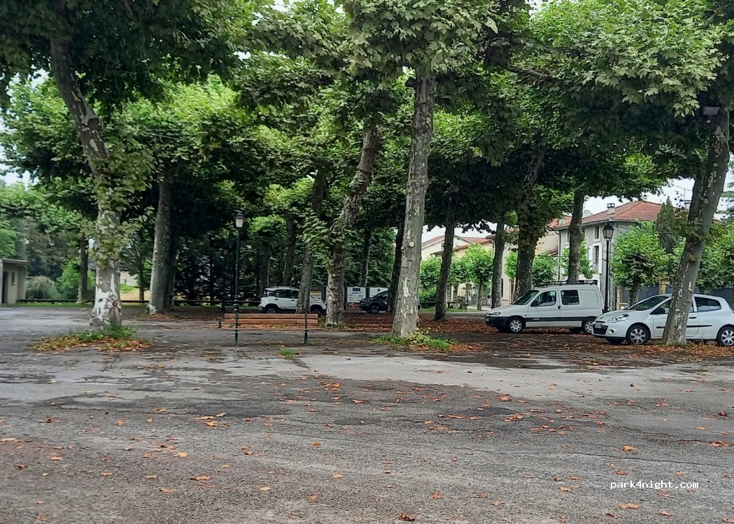 (09160) Prat-Bonrepaux - 1 Allée de la République — foto 2