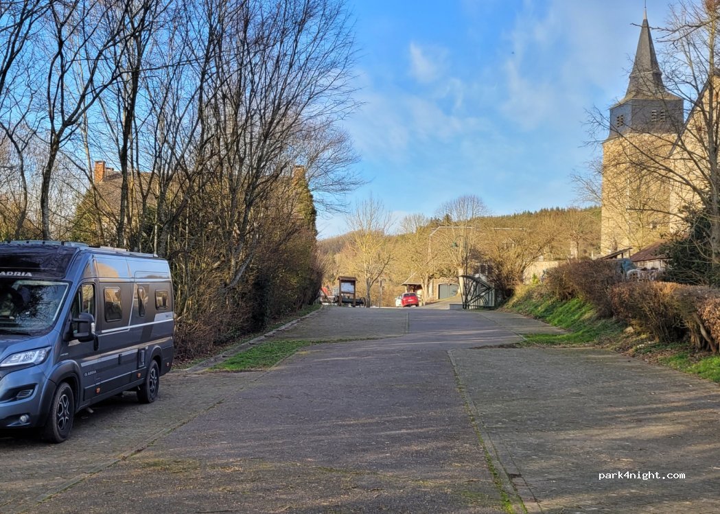 (6987) Rendeux - 6987 Rue des Martyrs — foto 4