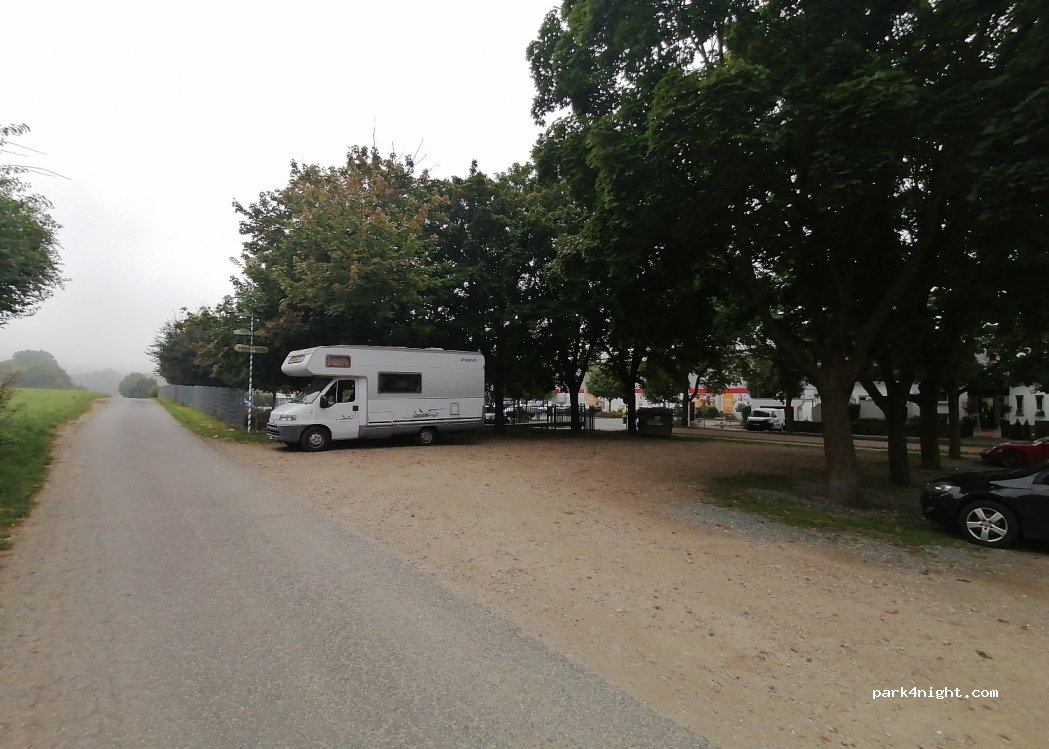 (65618) Selters (Taunus) - 3A Am Schwimmbad — foto 3