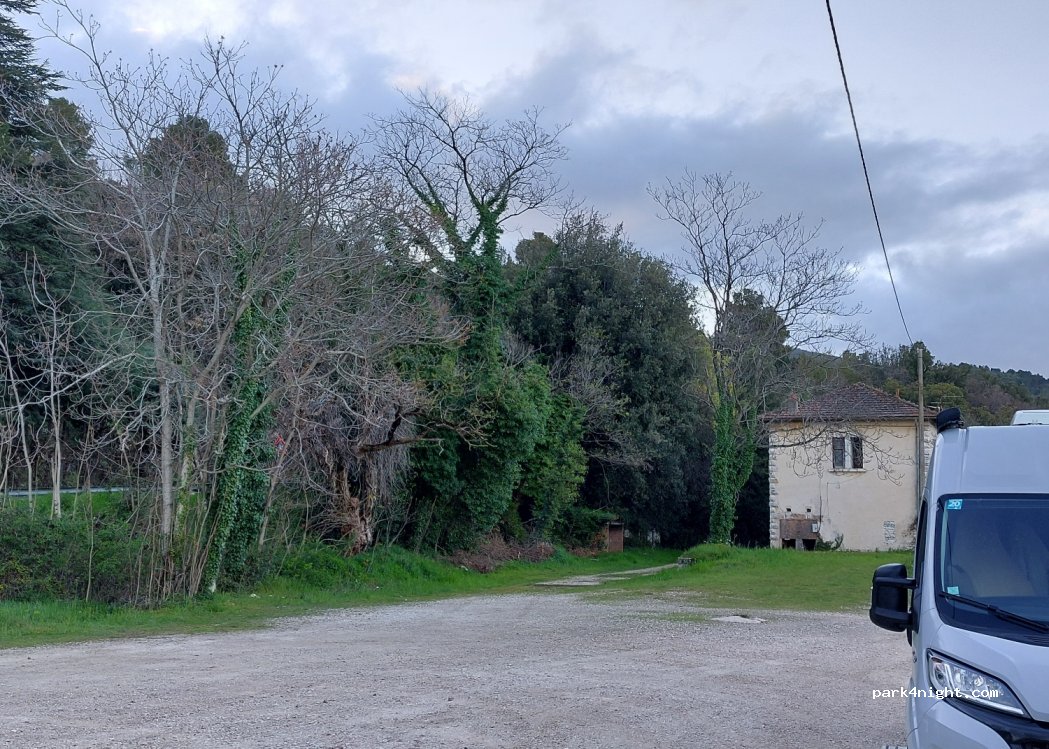 (06049) Spoleto - 6 Strada Statale 395 — foto 4