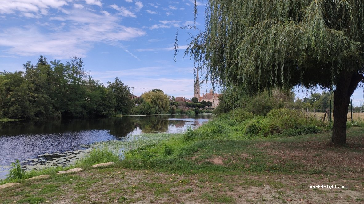(86310) Antigny - 5 Promenade du Rochengout — foto 3