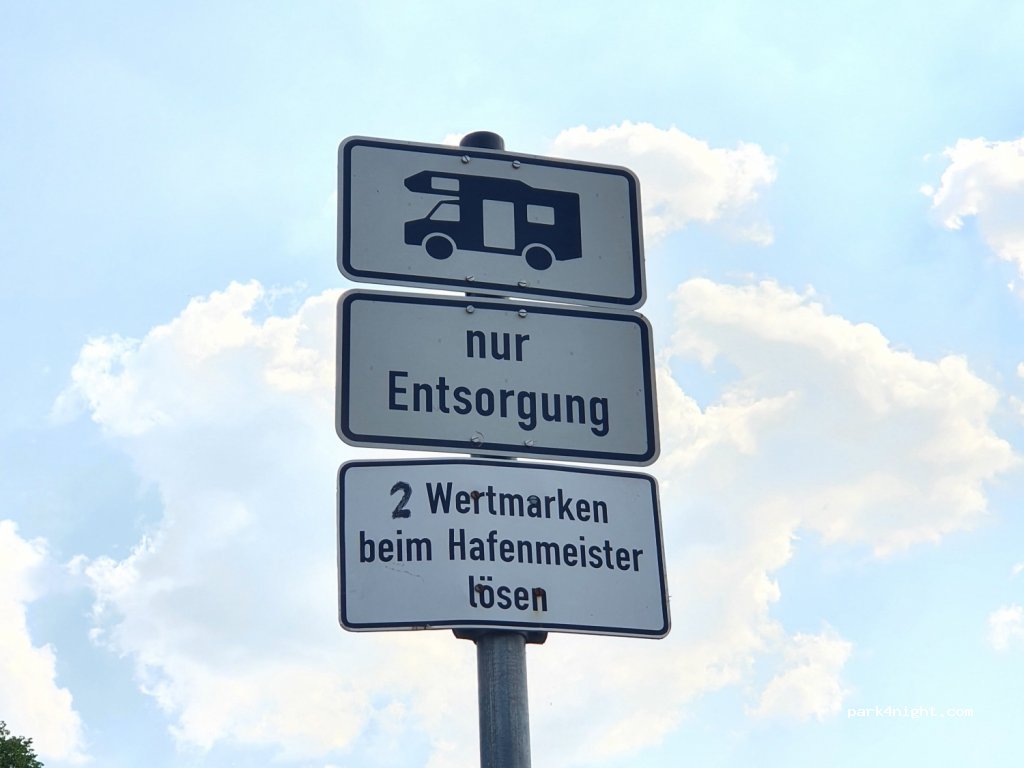 (17235) Neustrelitz - 1 Zierker Nebenstraße — foto 3