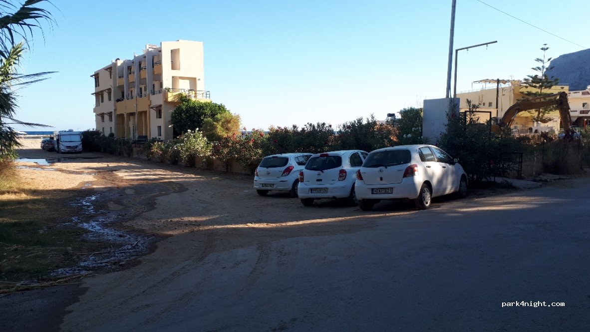 (715 00) Paralia Fodele - Ethniki Odos Rethimnou Irakliou — foto 2