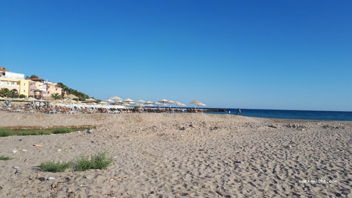 (715 00) Paralia Fodele - Ethniki Odos Rethimnou Irakliou — foto 3
