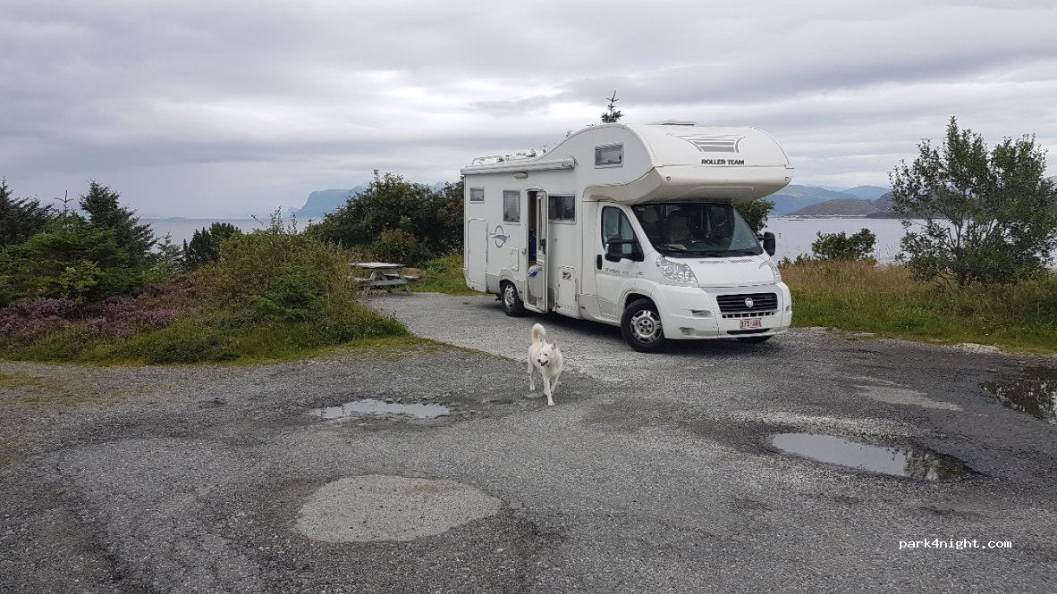 (6094) Leinøy - 55 Kvianesvegen — foto
