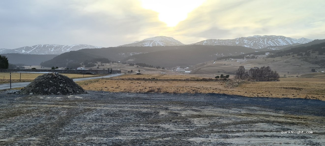 (66210) Puyvalador - Voie Communale le Village — foto 2