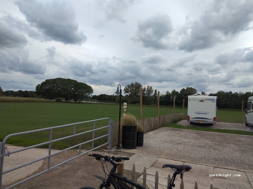 Camperplaats Mook Starthoeve — foto 2