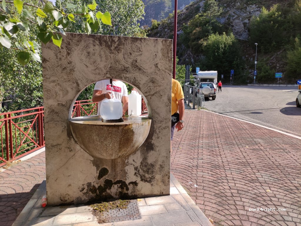 (67030) Anversa degli Abruzzi - 98 Corso Raynaldo D'Anversa — foto