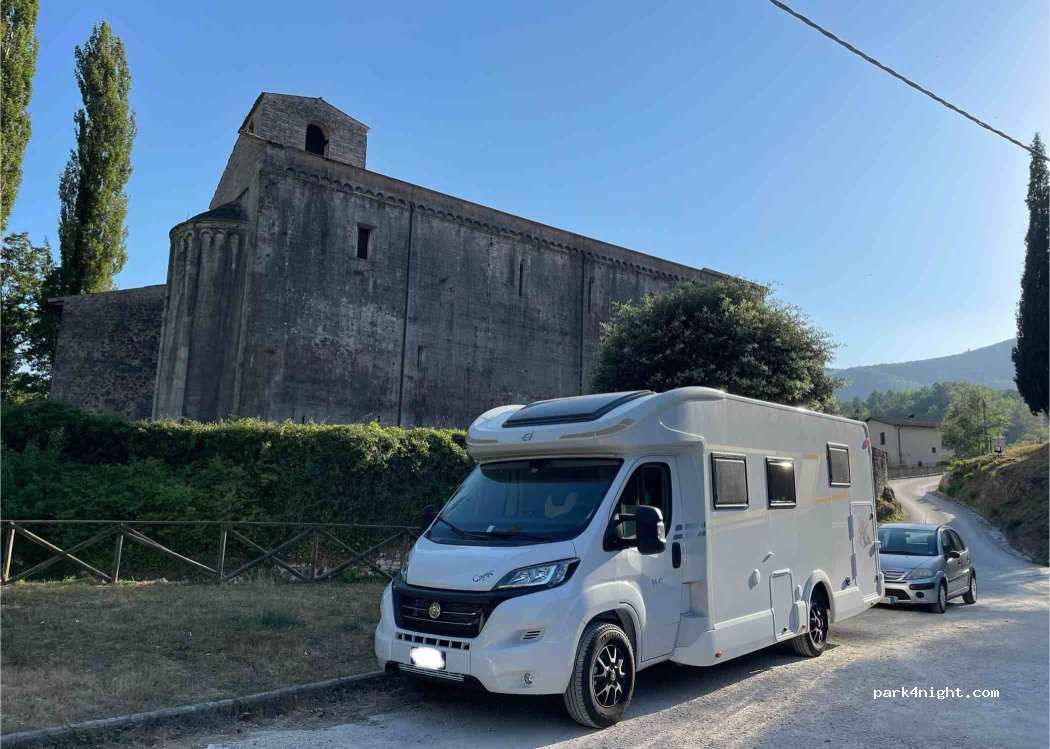 (06040) Castel San Felice - Via San Felice — foto 4
