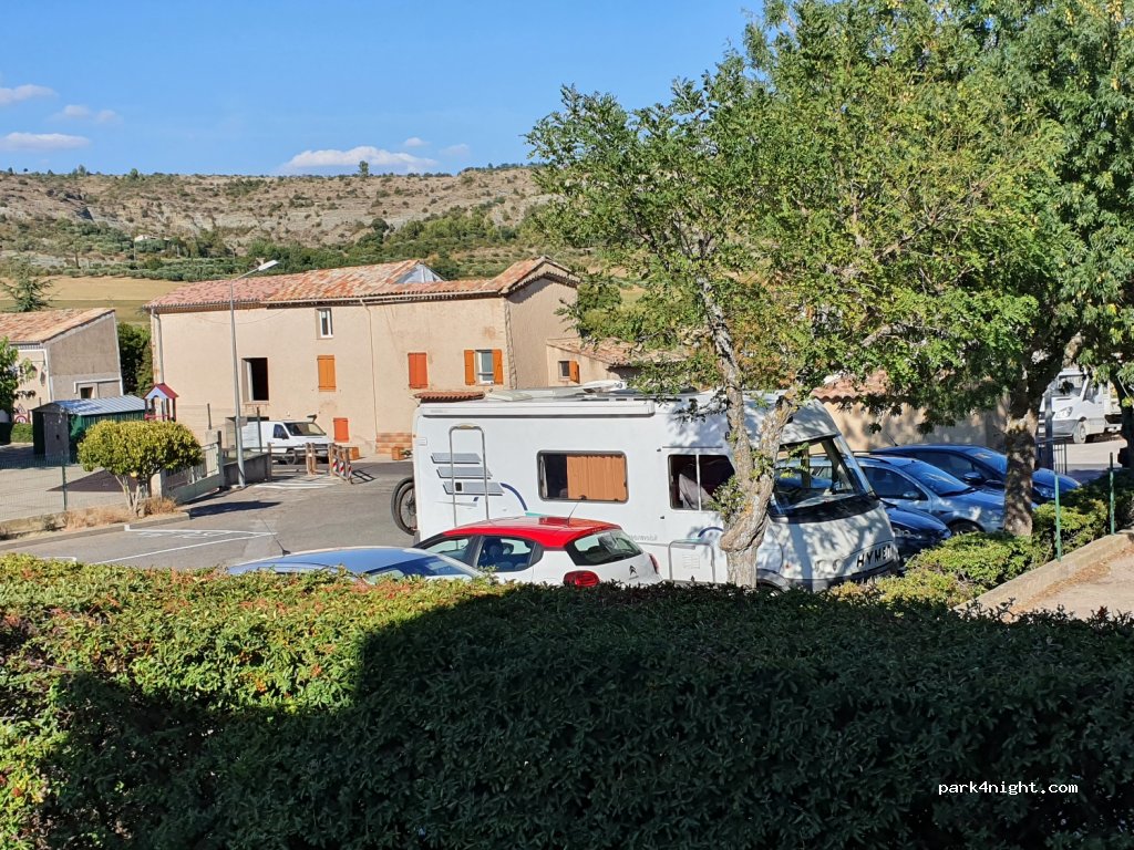 (04200) Châteauneuf-Val-Saint-Donat - Le Village — foto