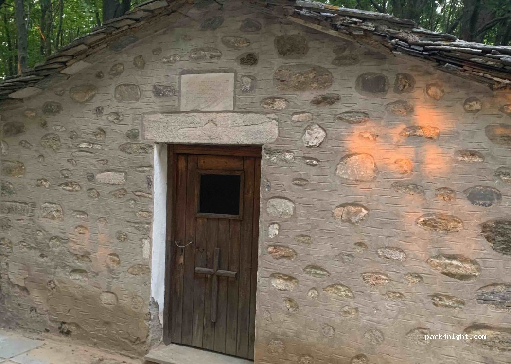 (370 12) Mouresi - — foto