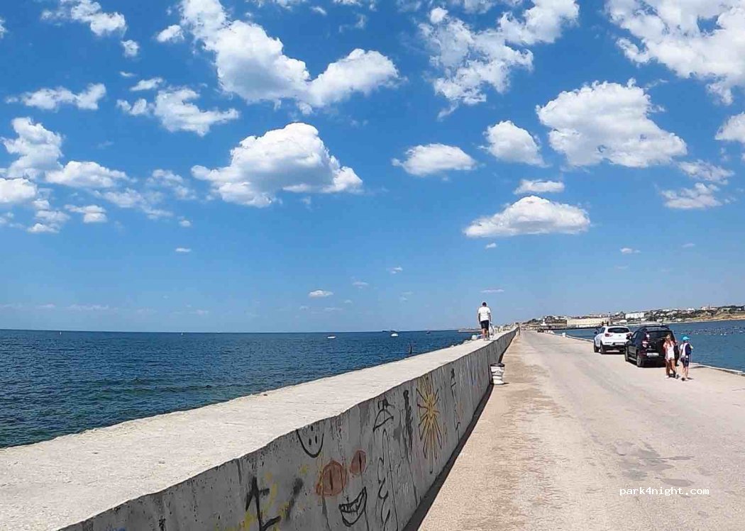 () Sevastopol' - Katernaya Ulytsa — foto