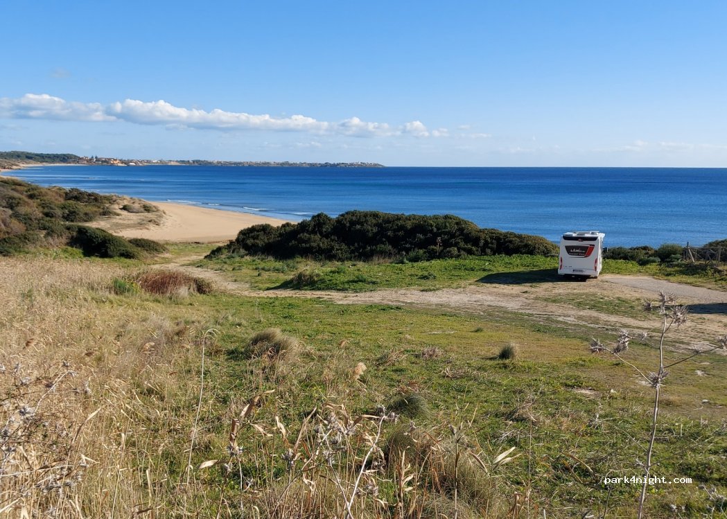 (88841) Isola di Capo Rizzuto - Unnamed Road — foto