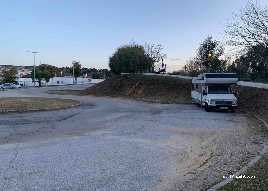 (7090-231) Viana do Alentejo - Estrada Dona Ana 1 — foto 2