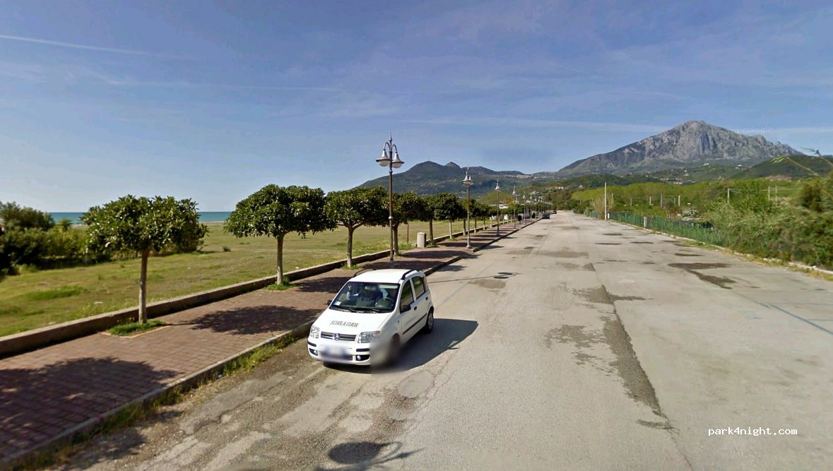 () Policastro Bussentino - 42 Via Lungomare — foto