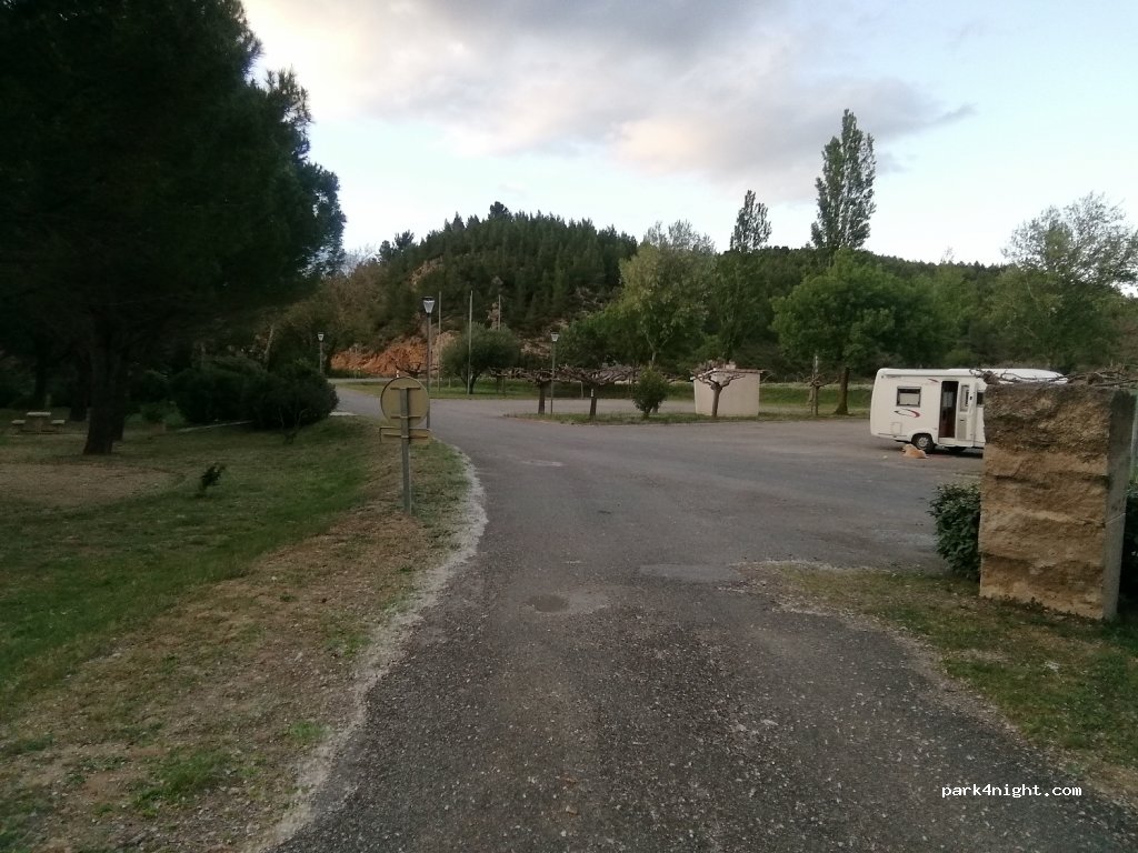 (11360) Villesèque-des-Corbières - D611 — foto 3