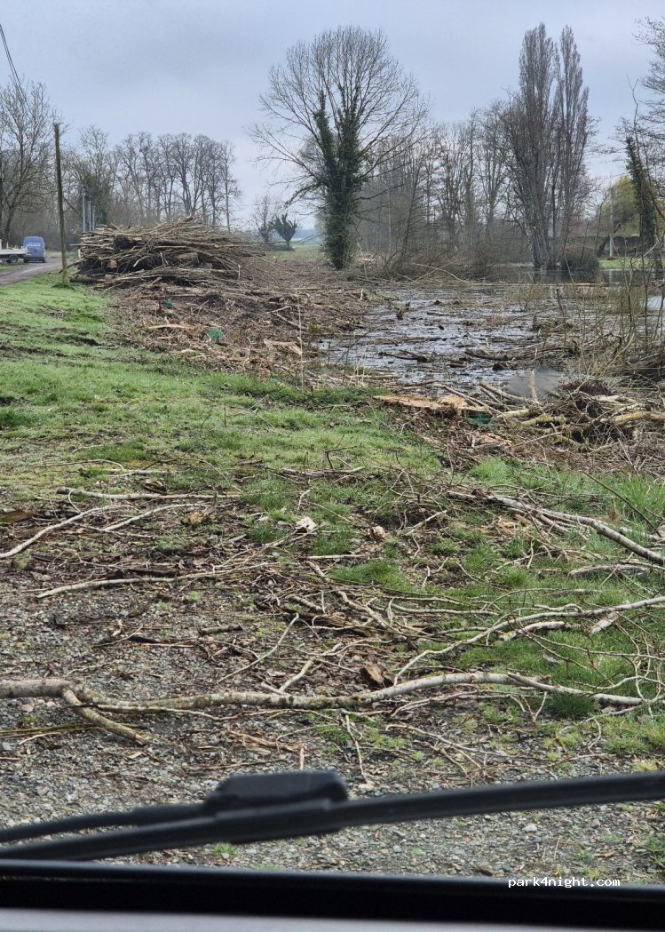 (36120) Ardentes - Chemin du lavoir — foto 5