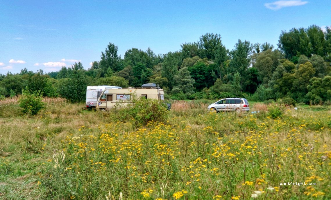 (32-651) Bielany - 20 Floriańska — foto 2