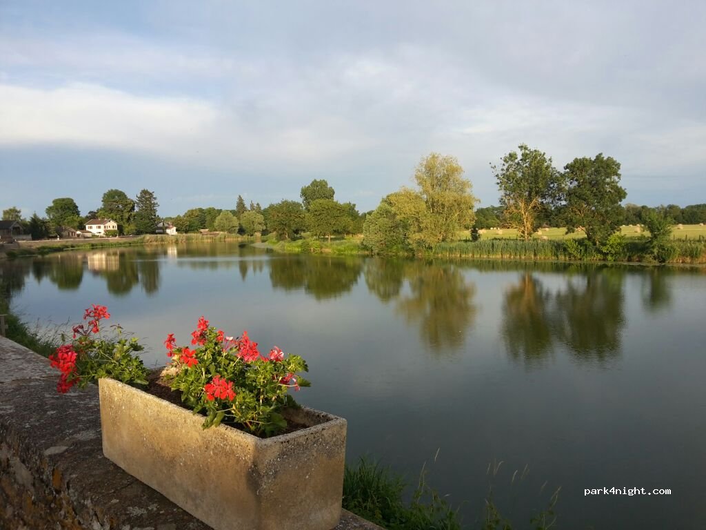 (71290) La Truchère - Promenade du Barrage — foto 2