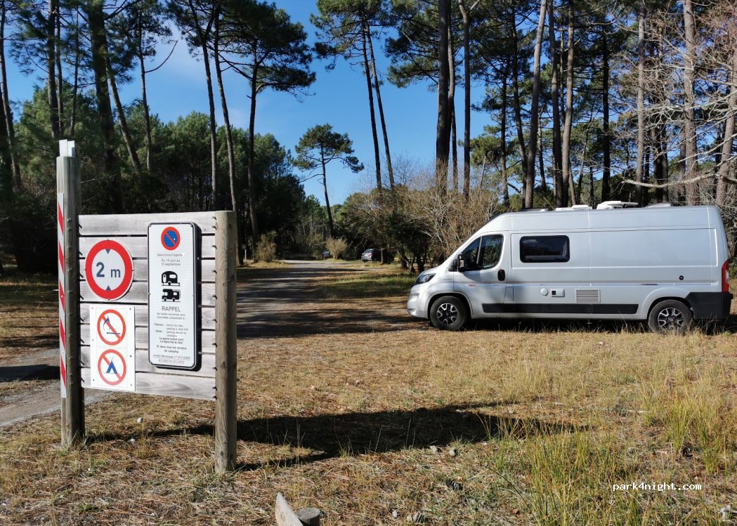 (33950) Lège-Cap-Ferret - Avenue du Truc Vert — foto