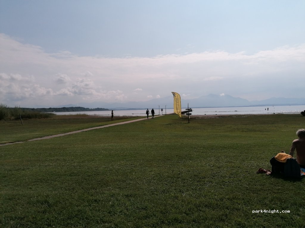 (83358) Seeon-Seebruck - 7 Am Chiemseepark — foto