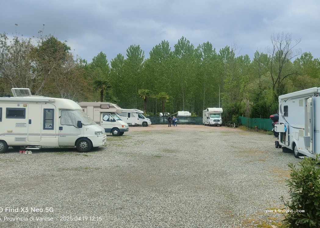 AgriCampeggio Lago Maggiore RANCO Area sosta Sass Cavalasc — foto 5