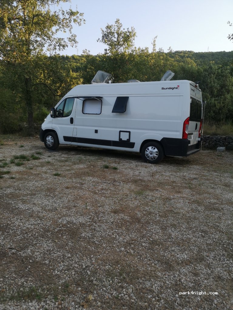 (06530) Saint-Cézaire-sur-Siagne - 1497 Route des Grottes — foto