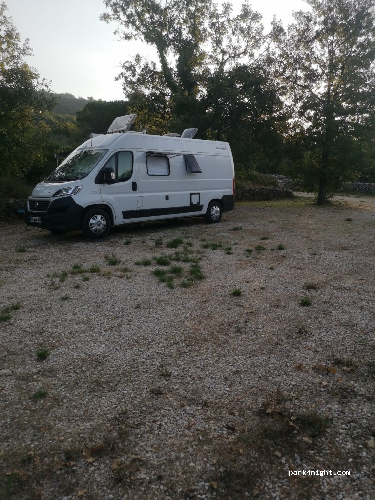 (06530) Saint-Cézaire-sur-Siagne - 1497 Route des Grottes — foto 2