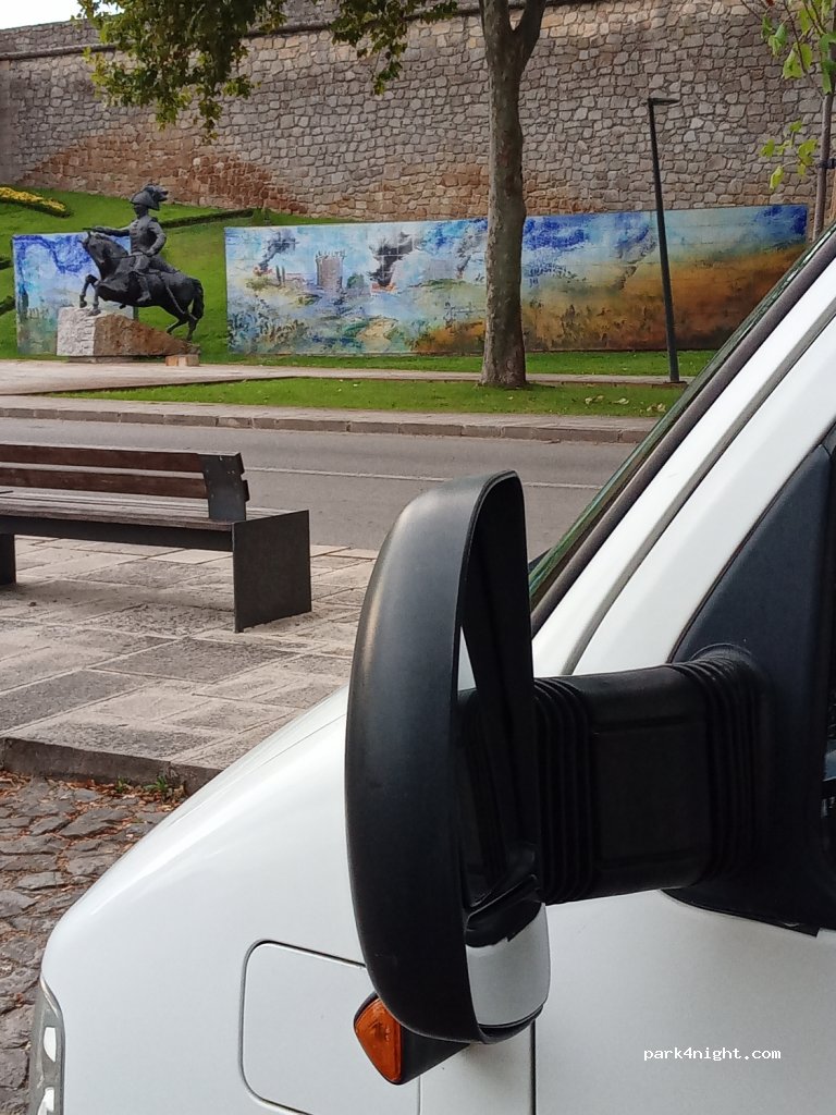 (5400) Chaves - Largo Nossa Senhora da Lapa — foto 3
