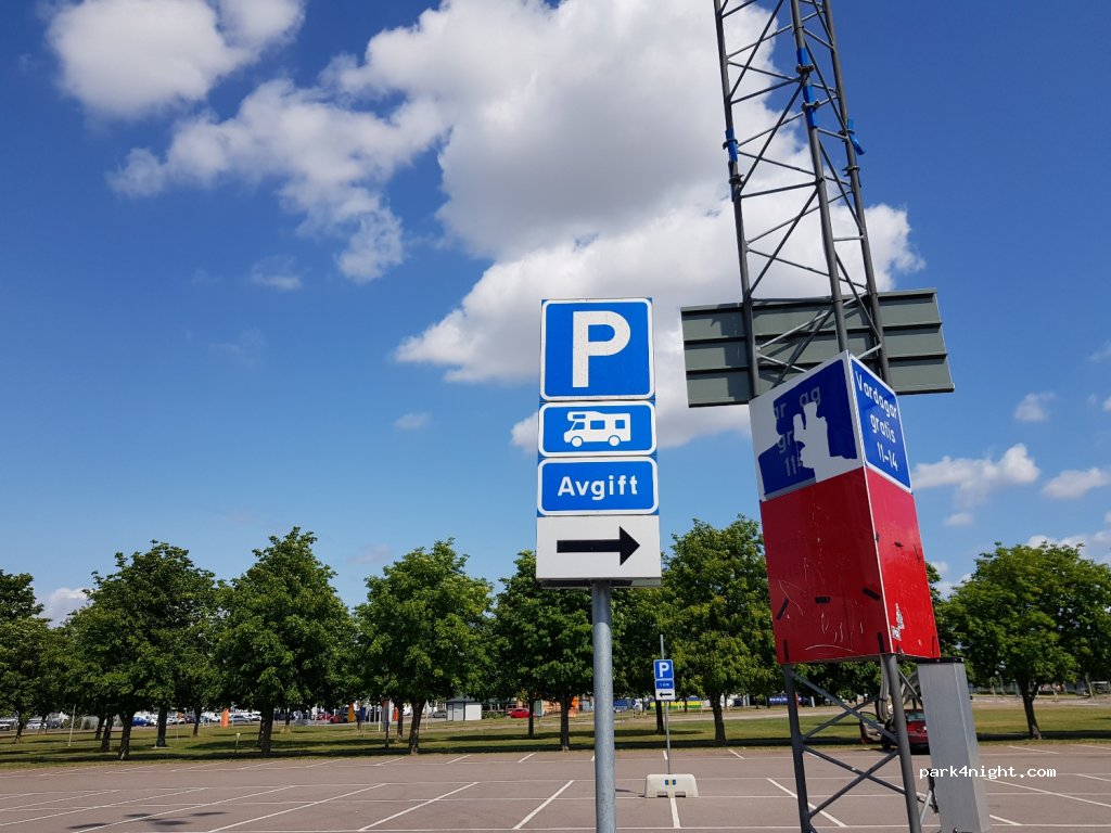 (582 78) Linköping - 1 Gumpekullavägen — foto 2