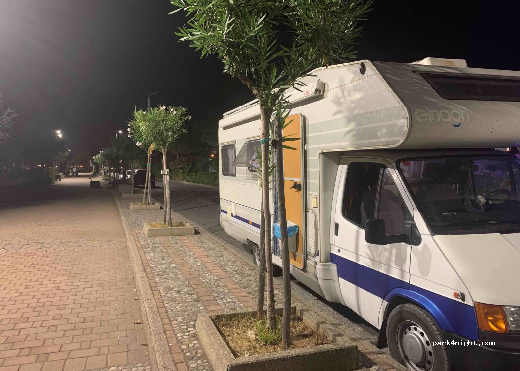 (87028) Praia a Mare - 20 Via Fratelli Cervi — foto
