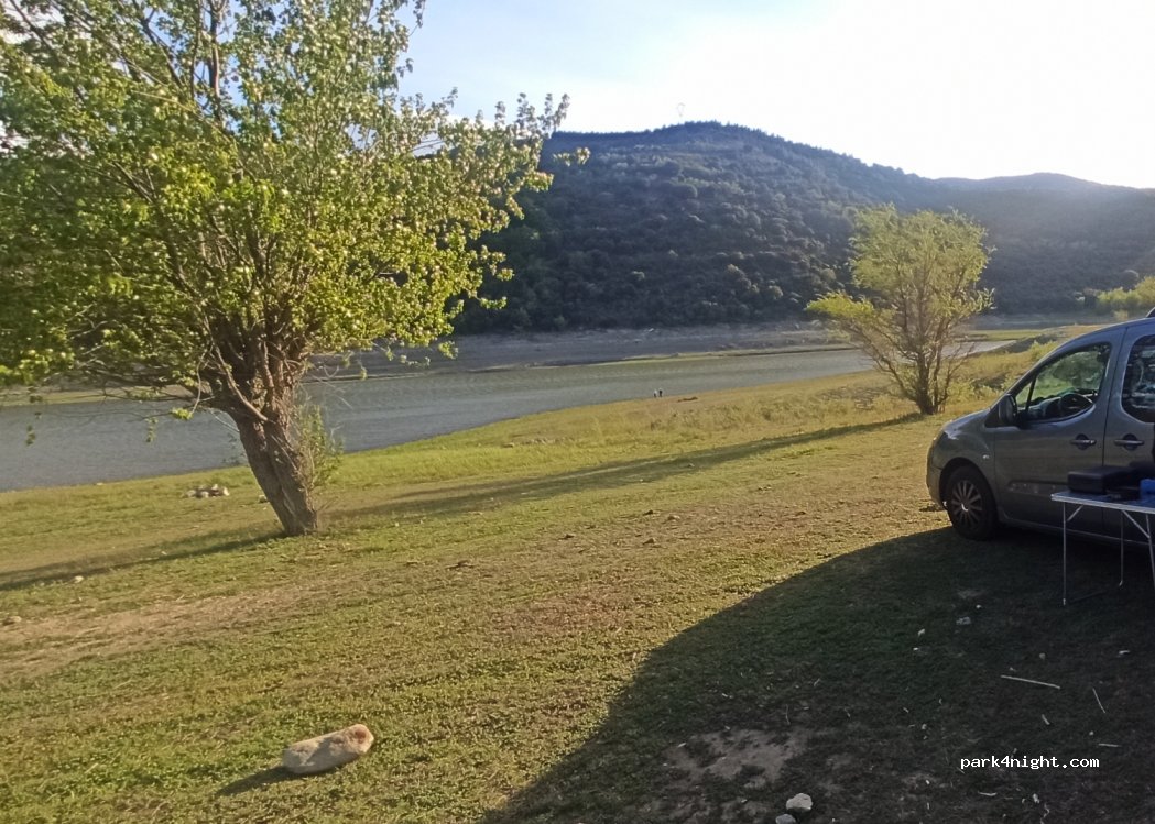 (66720) Caramany - 52 D9 — foto