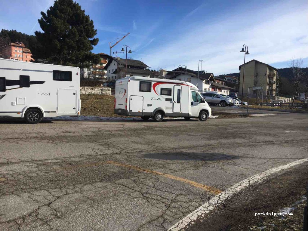 (38064) Folgaria - Strada Statale 3501 — foto