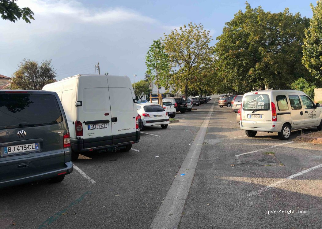 (13200) Arles - 12 Rue Romain Rolland — foto
