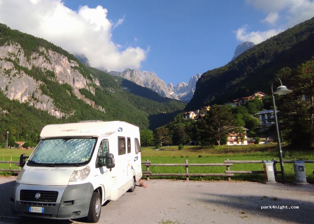 Area Sosta Camper Lago Di Molveno — foto 3