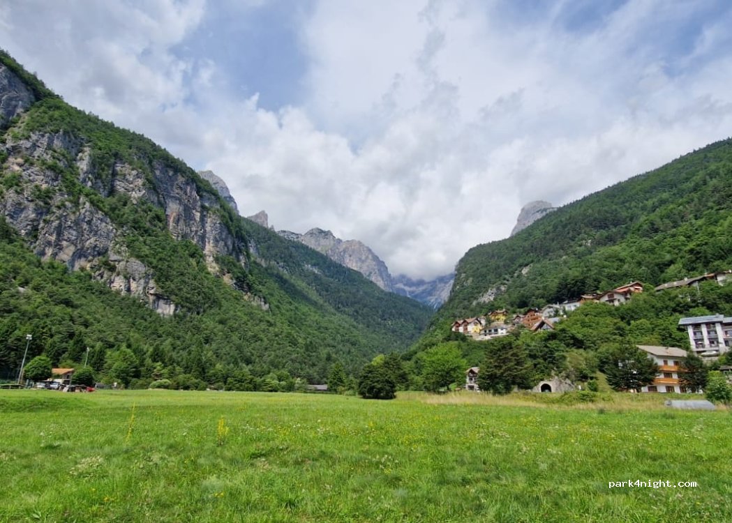 Area Sosta Camper Lago Di Molveno — foto 5
