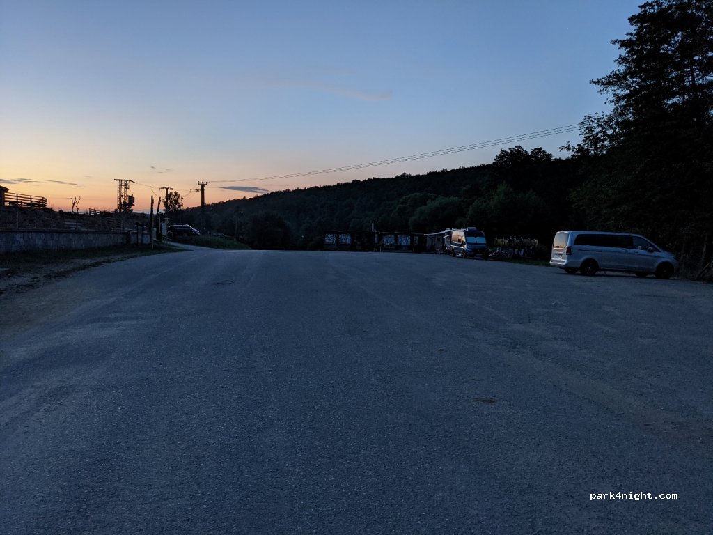 (916 37) Kálnica - — foto 3