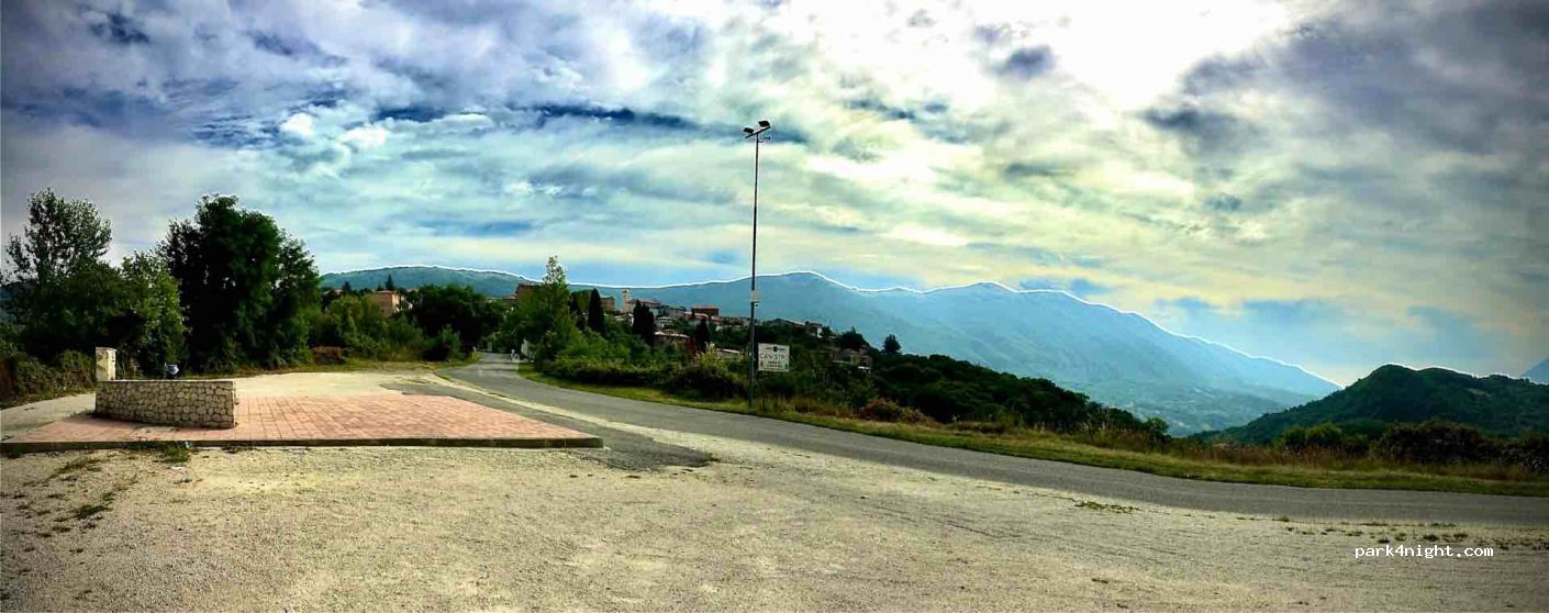(67050) Canistro - Via Canistro — foto