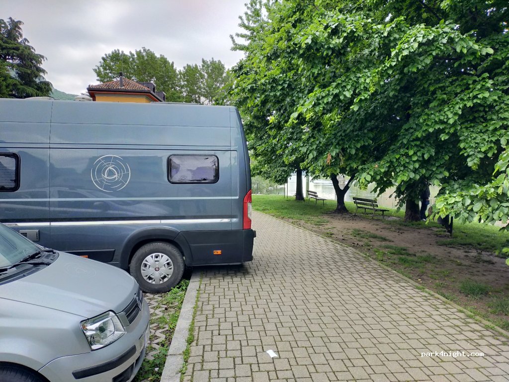 (23900) Lecco - 15 Via dell'Isola — foto