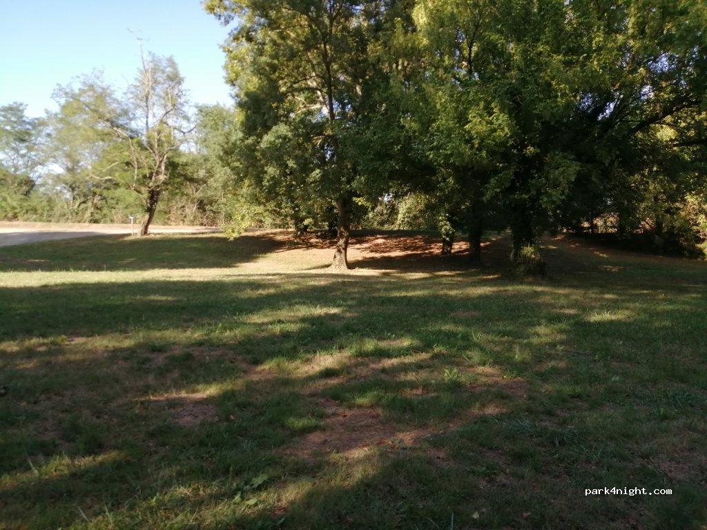 (32400) Cahuzac-sur-Adour - 2 D180 — foto