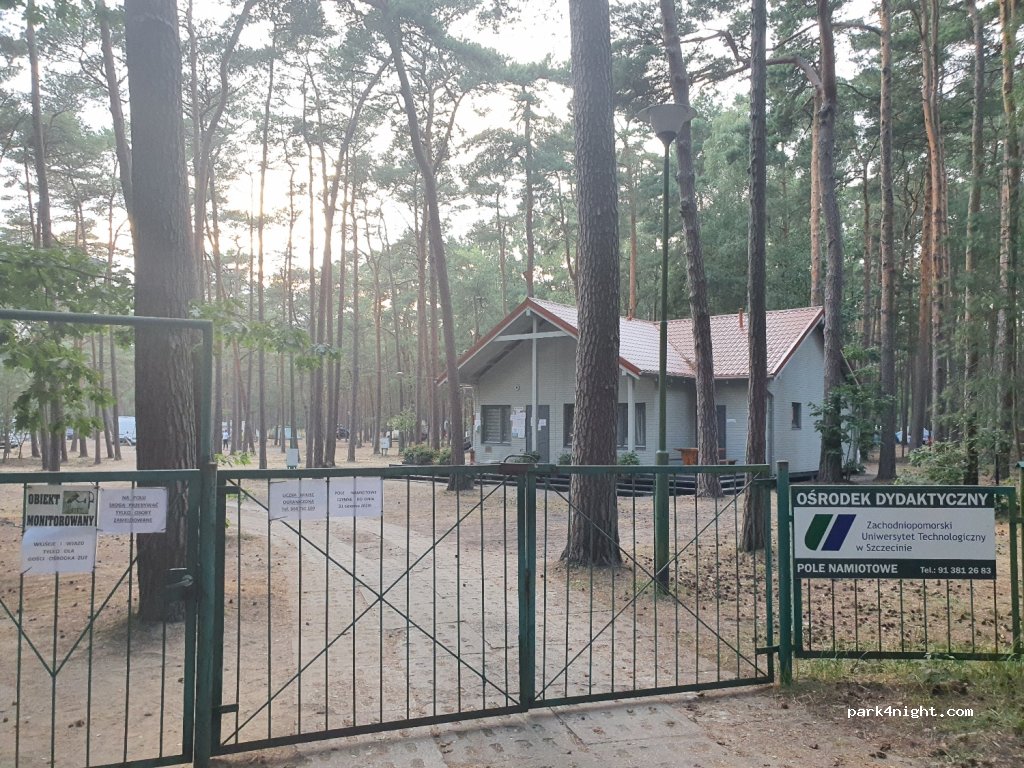 Pole namiotowe — foto