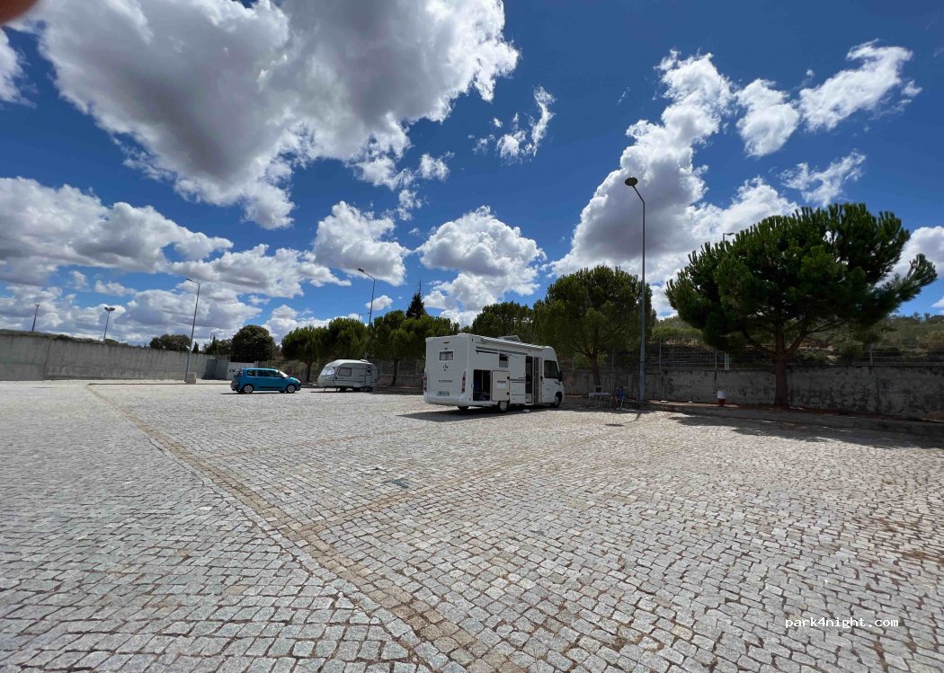 Área de Serviço de Autocaravanas de Freixo de Espada À Cinta — foto