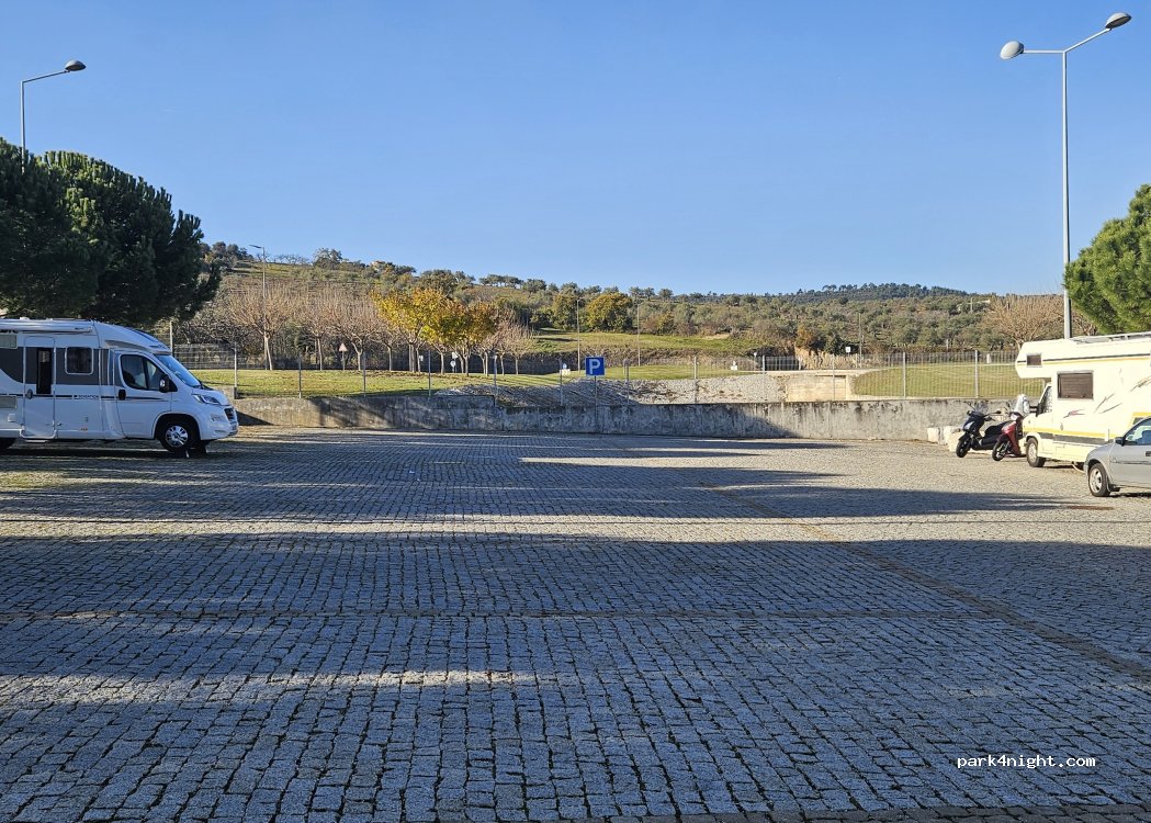 Área de Serviço de Autocaravanas de Freixo de Espada À Cinta — foto 5