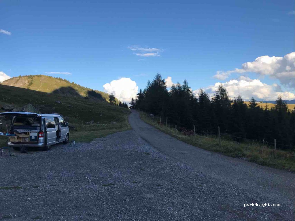 (73400) Ugine - Piste de la Grande Montagne — foto 2
