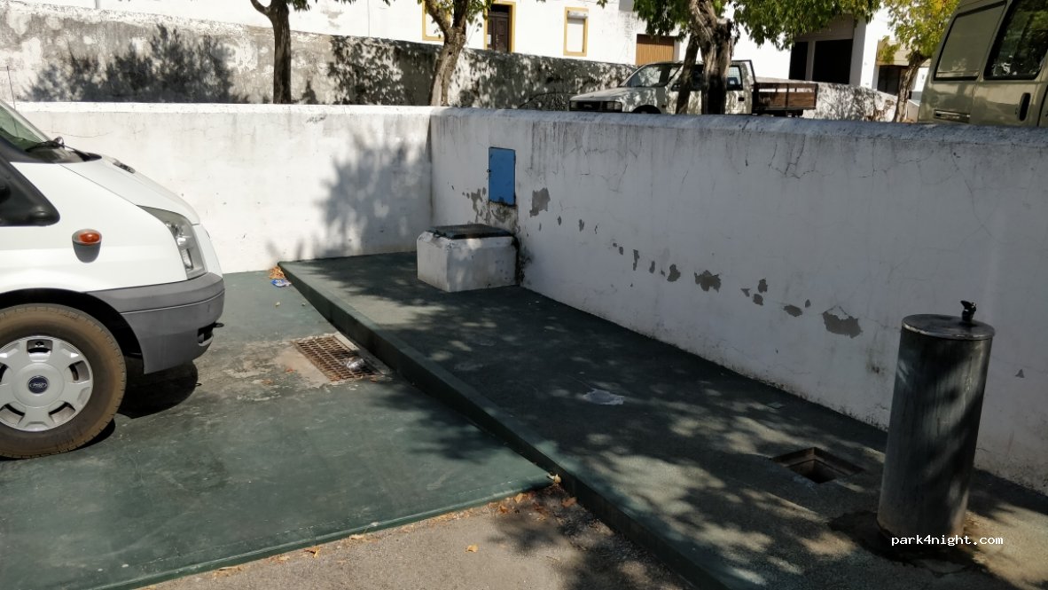 (7200-393) Reguengos de Monsaraz - 33 Campo 25 de Abril — foto