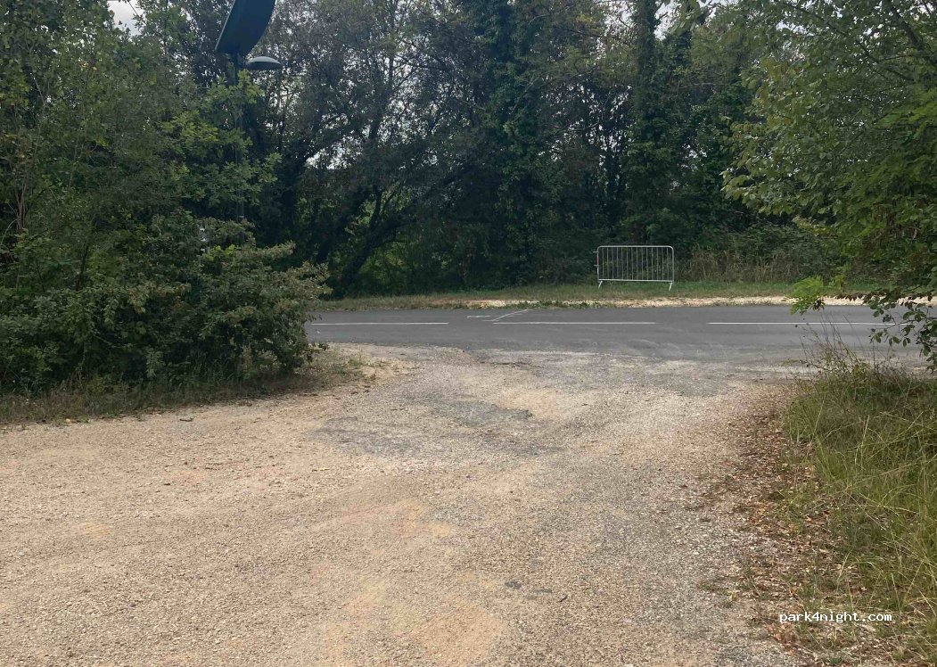 (24200) Sarlat-la-Canéda - 3 Route Frédéric Mistral — foto 3