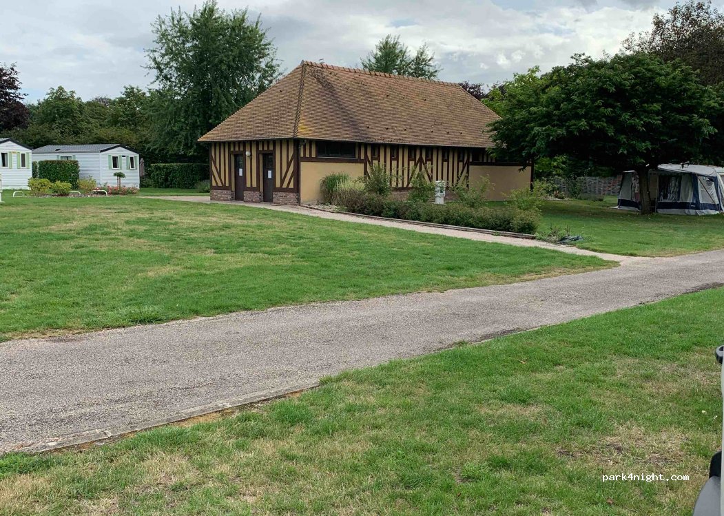 Camping Municipal La Campière - Vimoutiers — foto