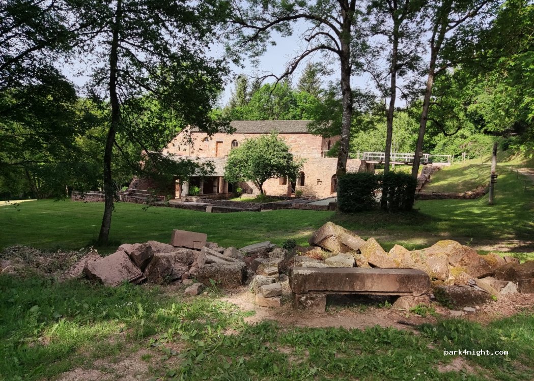(12510) Druelle Balsac - Village Le Pas — foto